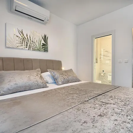 Penthouse Mare - Rooftop And Pool Apartamento *