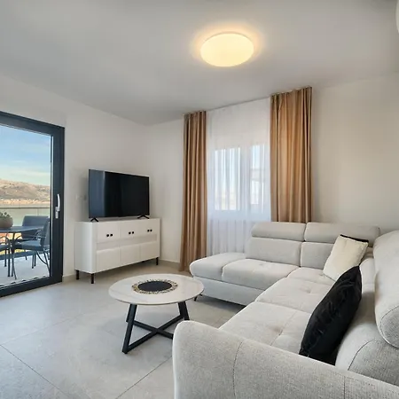 شقة Penthouse Mare - Rooftop And Pool *