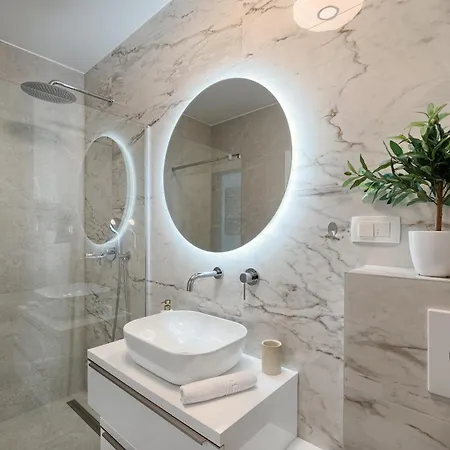 Penthouse Mare - Rooftop And Pool * Slatine