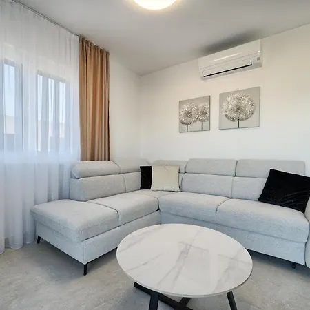 Διαμέρισμα Penthouse Mare - Rooftop And Pool *